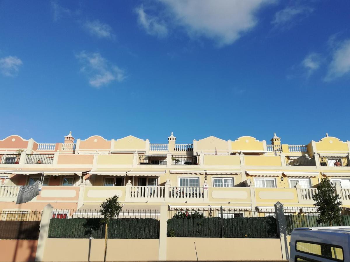 Duplex 2 Bedrooms For You With Air Conditioner ปาล์ม-มาร์ ภายนอก รูปภาพ