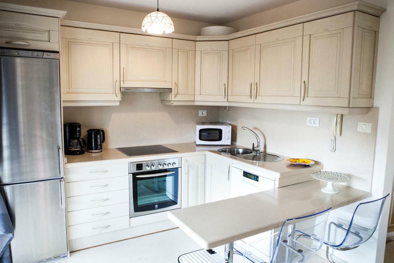 Duplex 2 Bedrooms For You With Air Conditioner ปาล์ม-มาร์ ภายนอก รูปภาพ